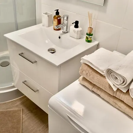 Cocon Marseillais, Centre-Ville, Vieux-Port - Rue Paradis, Renove, Climatise, 2Pers Marselha Exterior foto